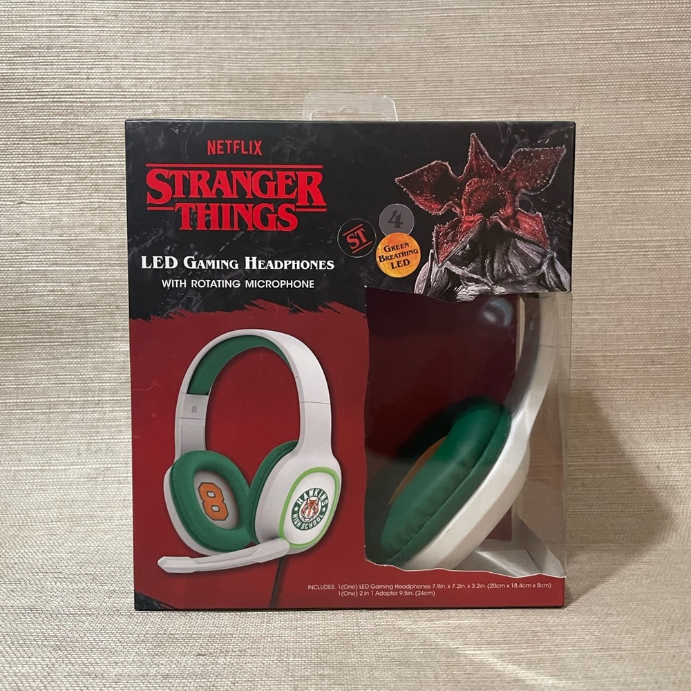 New Netflix Stranger Things LED gaming headphones Hawkins HS green and white